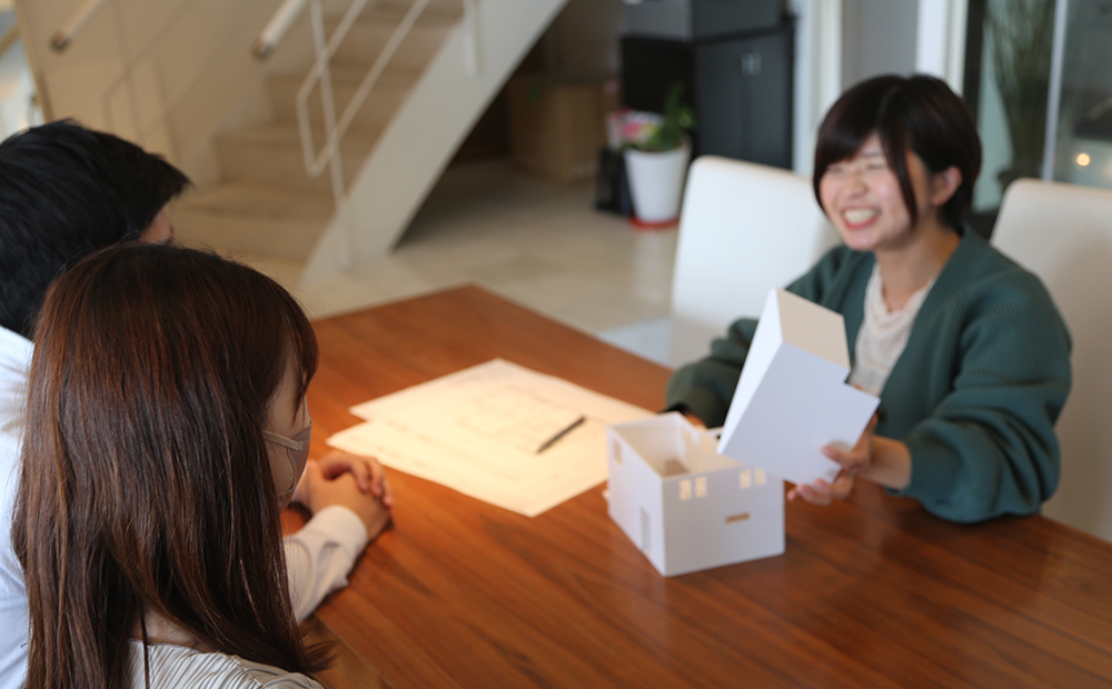 設計デザイナー 渡瀬 友梨