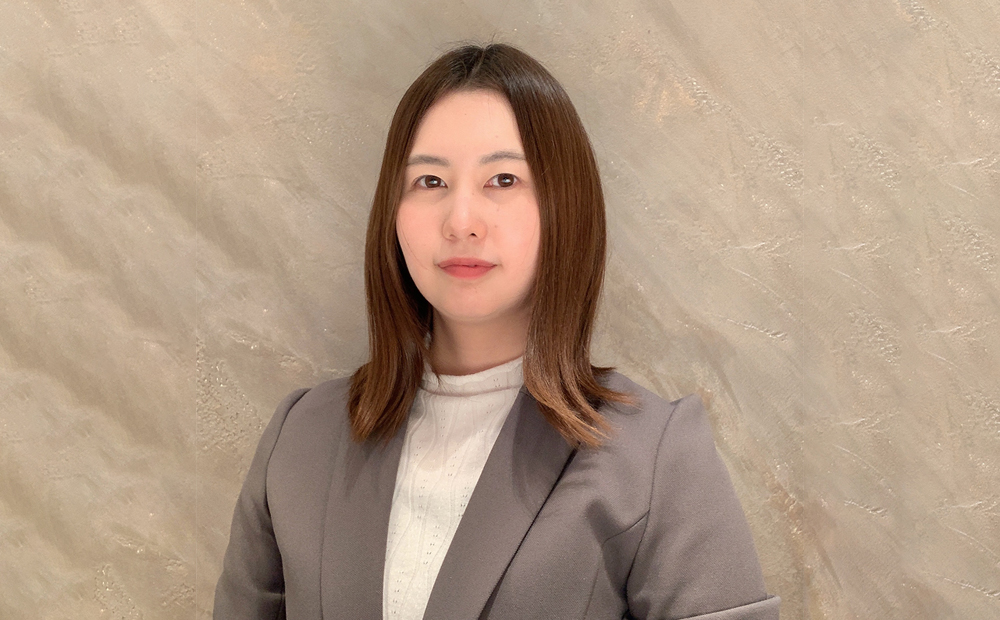 設計デザイナー 猪田 彩夏