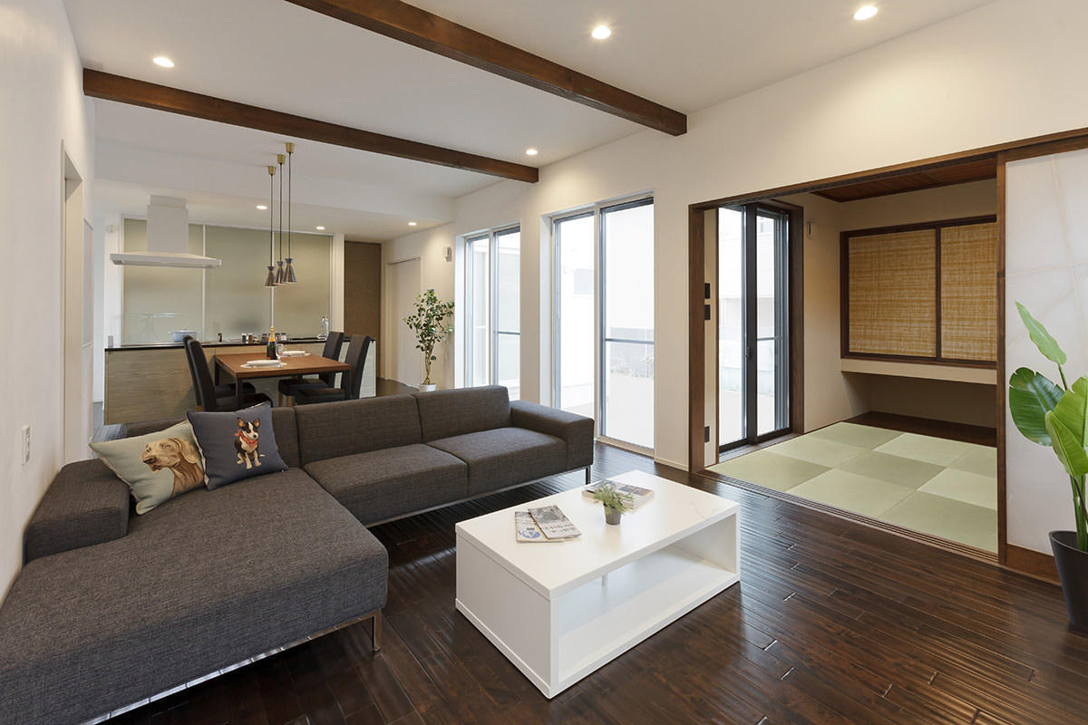 7/18(土)19(日) [富士市伝法] 奥様目線のアイデアがひかる「収納力」必見！木の温もりに包まれたナチュラルコンフォータブルな住まい、完成見学会開催！