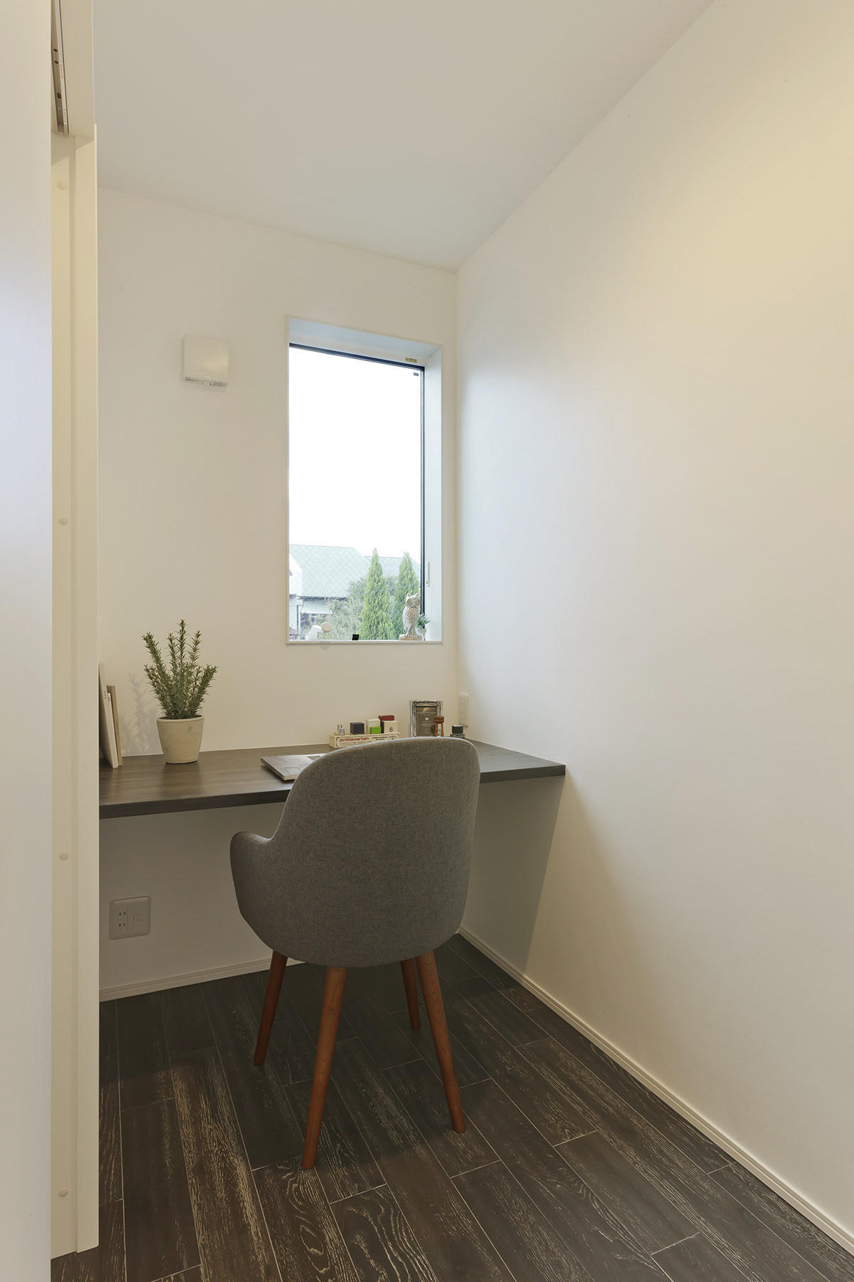 家族だんらんと心地いい家事動線を実現した、ナチュラルスタイリッシュモダン