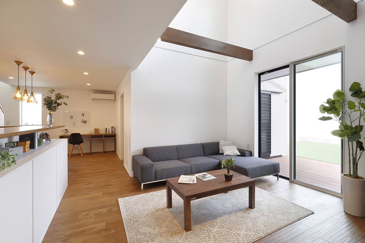 【ご予約制】3/27(土)28(日)[富士宮市小泉]圧巻の広々＆吹き抜けLDK＆ウイルス対策動線、必見！木の温もりを味わうナチュラルモダンな住まい、完成見学会開催！