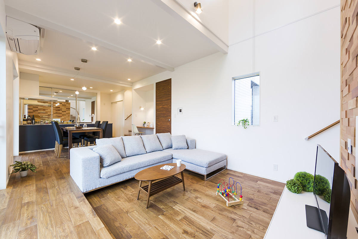 10/31(土)11/1(日)【葵区3棟同時完成見学会 】[葵区北安東] 〜収納力と家事ラクにこだわったナチュラルスタイリッシュな家〜