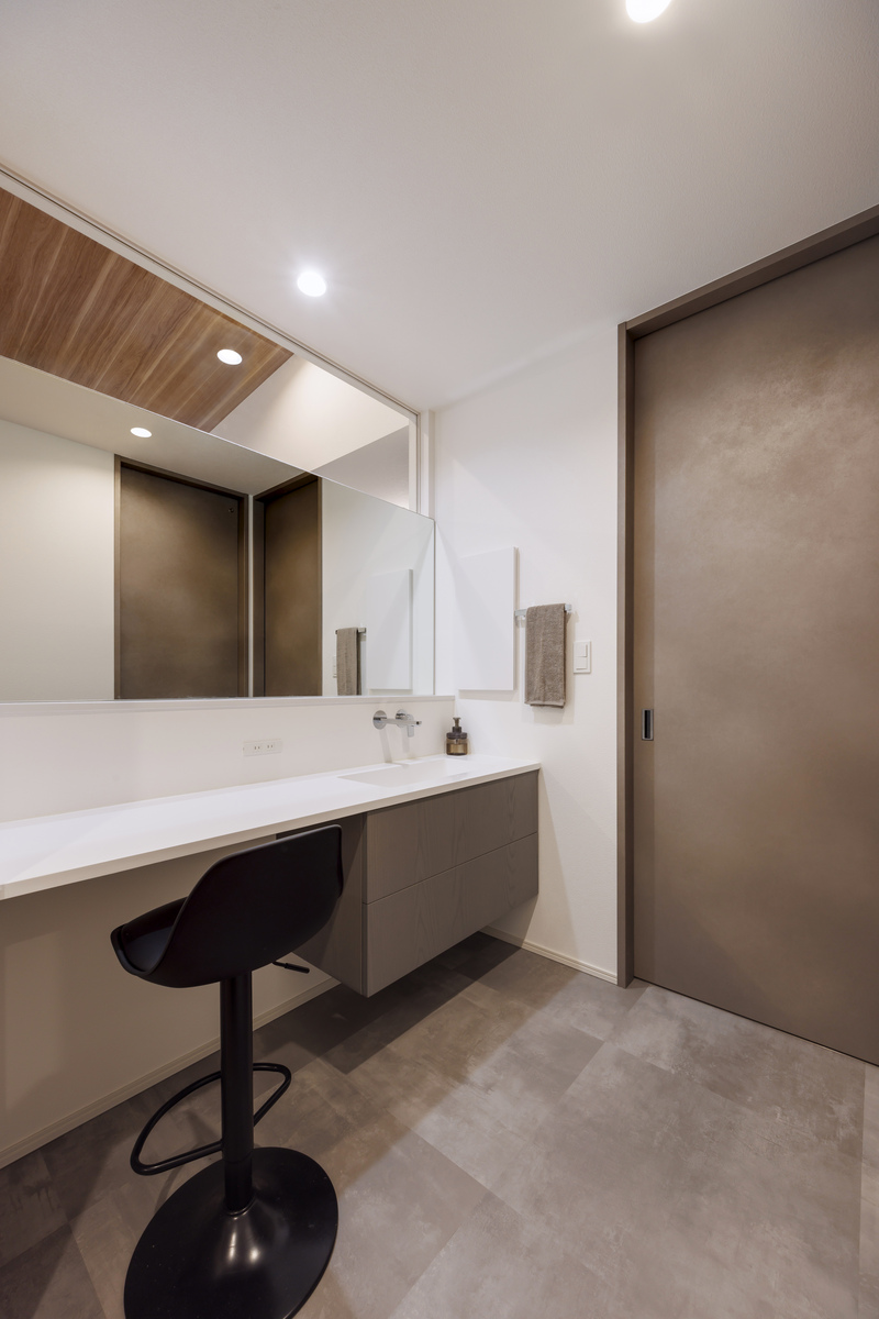 スタイリッシュ×北欧テイストが調和した、内と外に広がる平屋